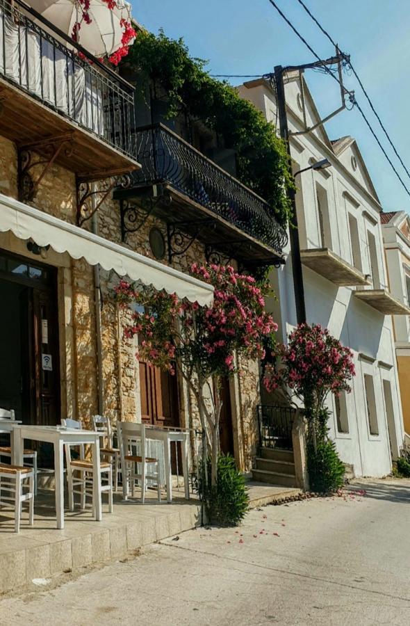 Traditional Seafront Apartment Symi Exterior photo