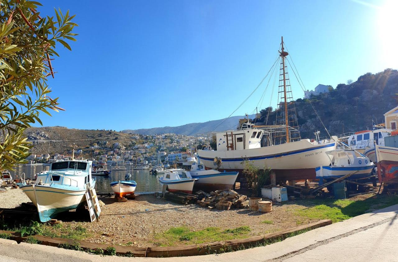 Traditional Seafront Apartment Symi Exterior photo