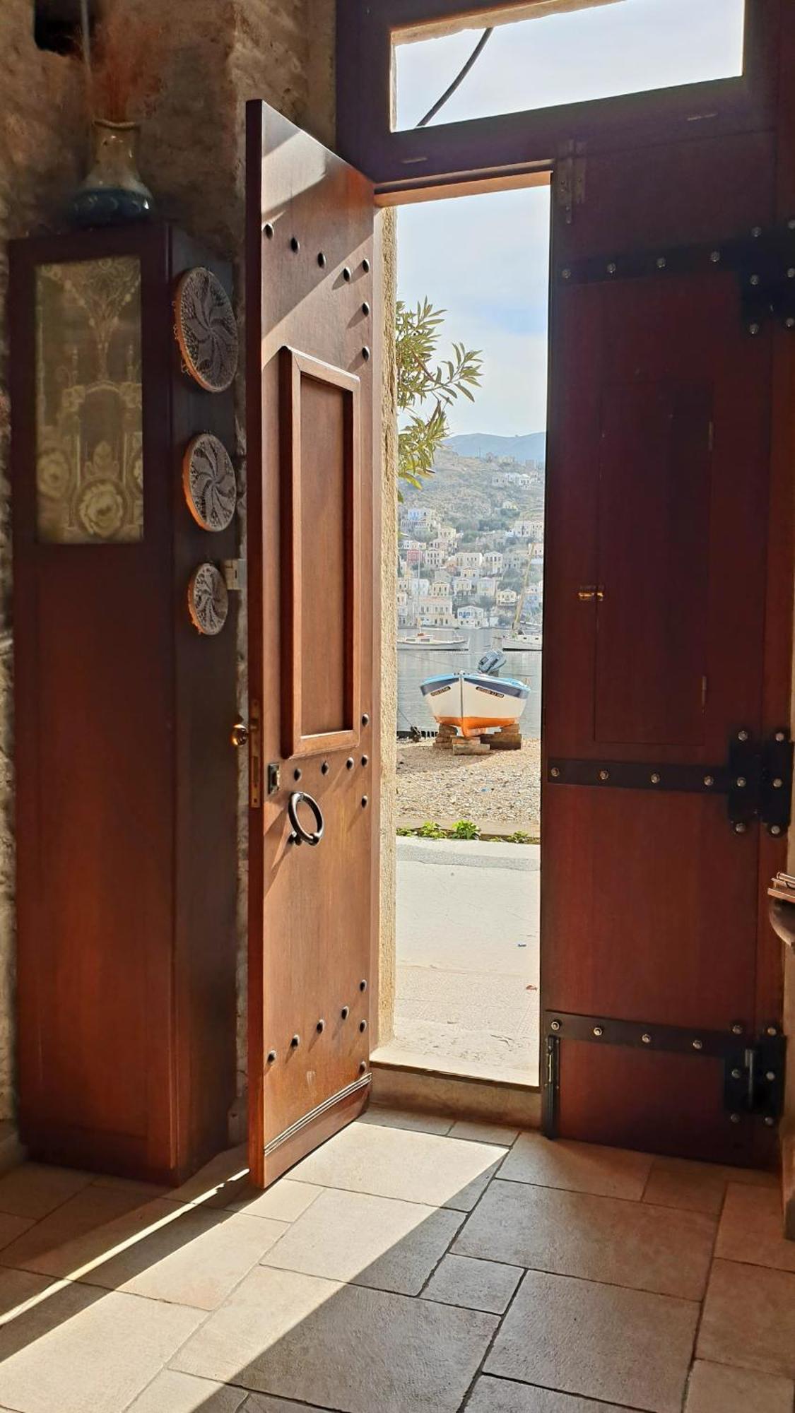 Traditional Seafront Apartment Symi Exterior photo