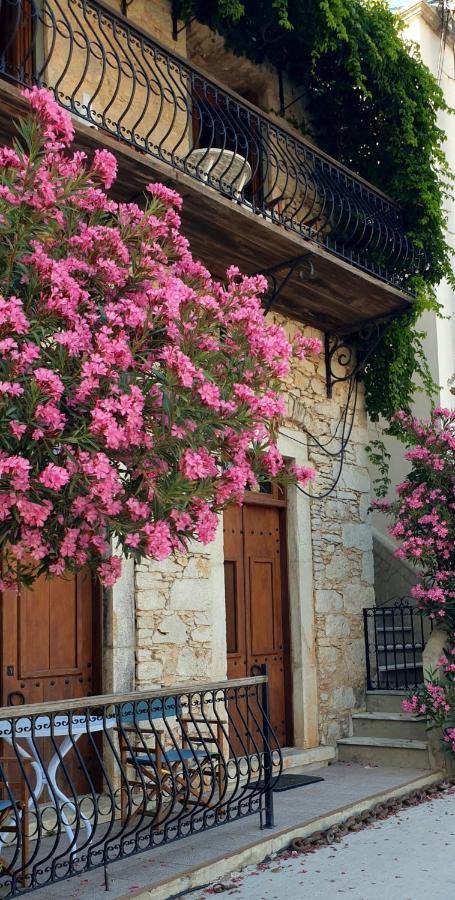 Traditional Seafront Apartment Symi Exterior photo